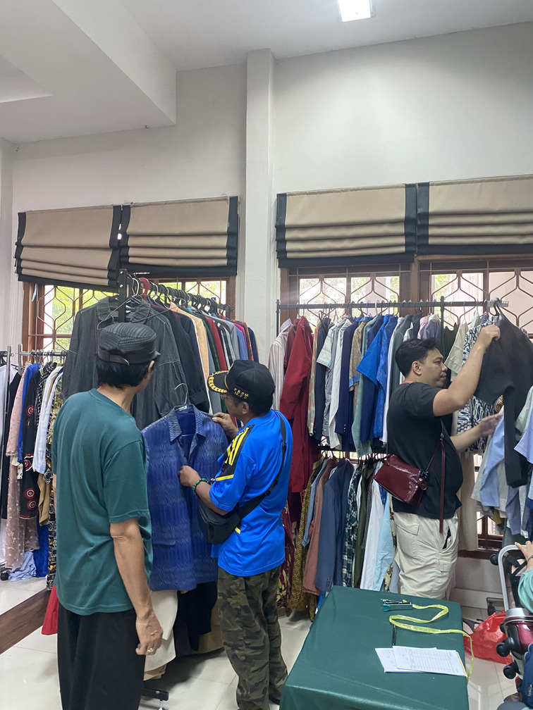 Transaksi Garage Sale YDB