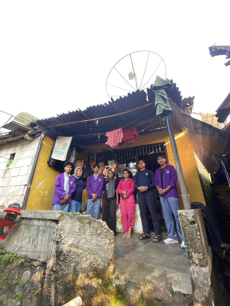 Survei rumah calon penerima beasiswa